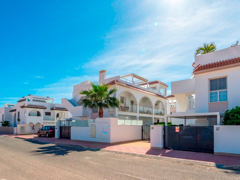 Apartment for Sale in Dona Pepa, Alicante 37