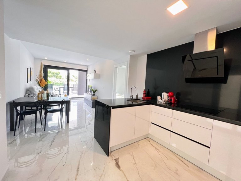 Apartment for Sale in Los Altos, Alicante 14