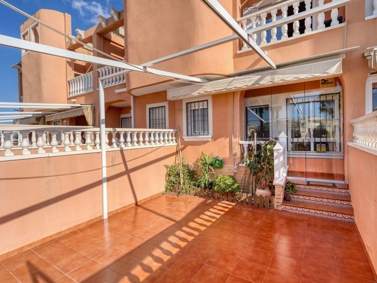 Villa for Sale in Torrevieja, Alicante 2