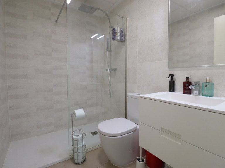 Apartment for Sale in Los Montesinos, Alicante 16