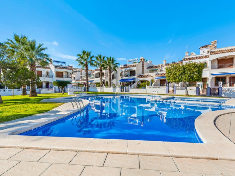 Apartment for Sale in Playa Flamenca, Alicante 39