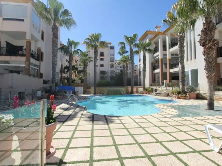 Apartment for Sale in Guardamar Del Segura, Alicante 26