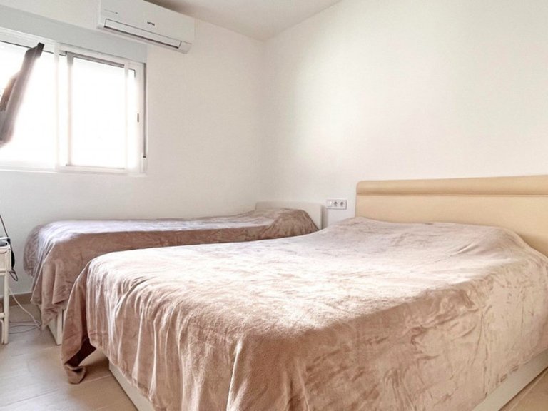 Villa for Sale in Playa Flamenca, Alicante 10