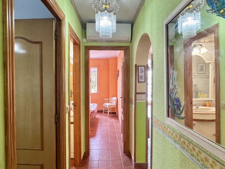 Villa for Sale in Los Altos, Alicante 29