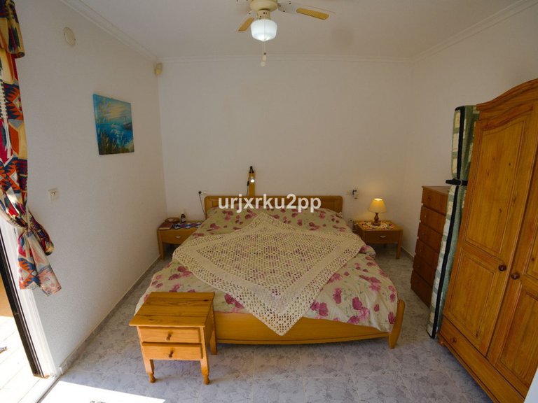 Villa for Sale in Torrevieja, Alicante 31