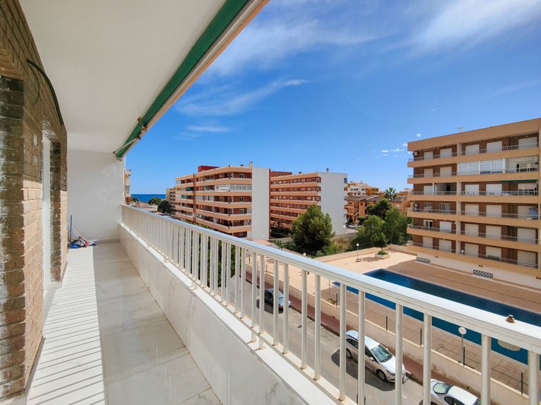 Apartment for Sale in Punta Prima, Alicante 13