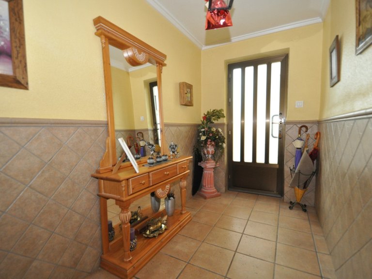 Villa for Sale in Pinoso, Alicante 3
