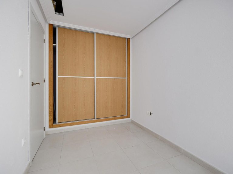 Apartment for Sale in Torrevieja, Alicante 25