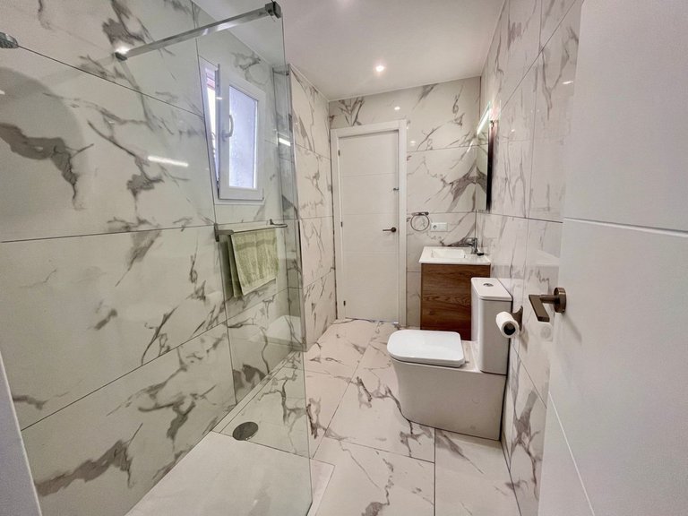 Apartment for Sale in Villamartin, Alicante 17