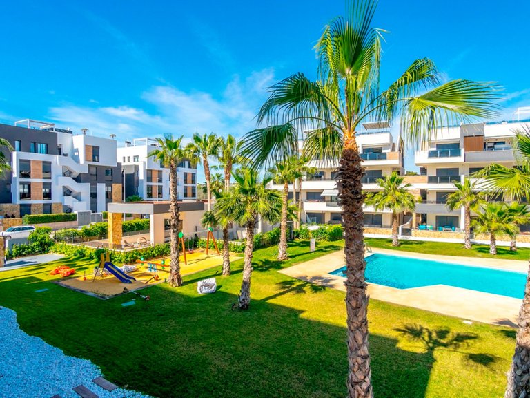 Apartment for Sale in Los Altos, Alicante 26