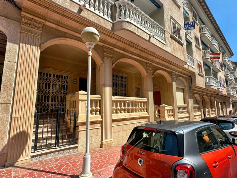 Apartment for Sale in Guardamar Del Segura, Alicante 1