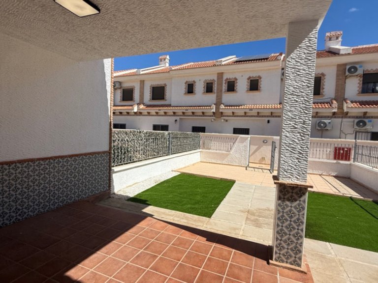 Villa for Sale in San Miguel De Salinas, Alicante 28
