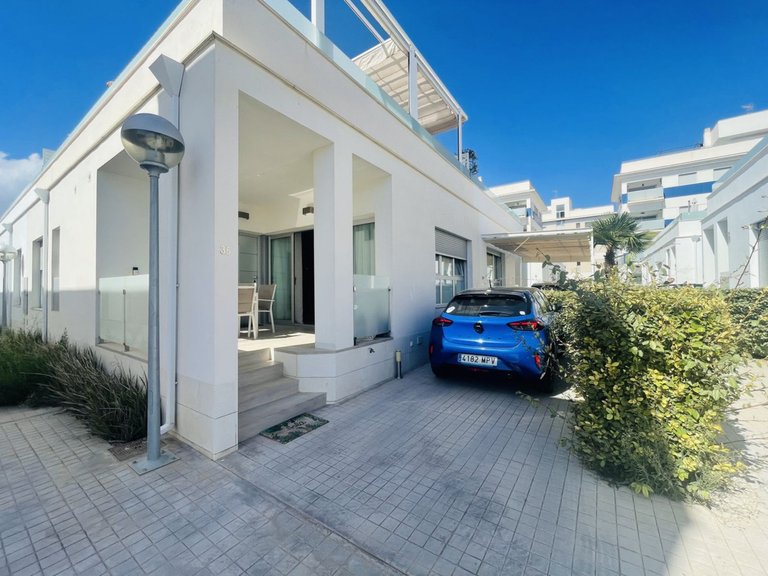 Villa for Sale in Los Dolses, Alicante 1