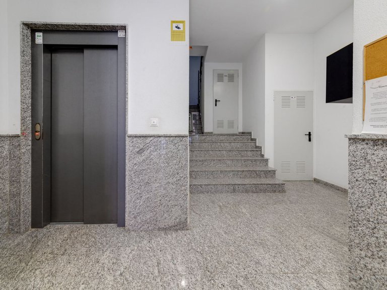 Apartment for Sale in Torrevieja, Alicante 35