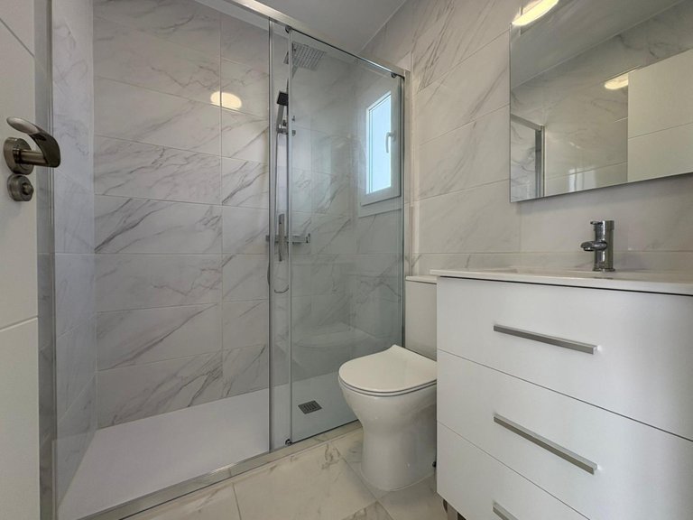 Villa for Sale in Torrevieja, Alicante 17