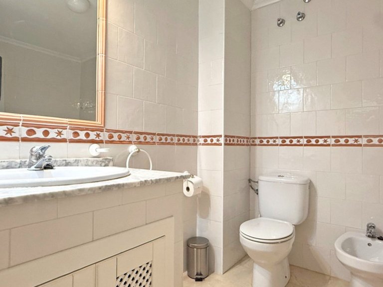 Apartment for Sale in Villamartin, Alicante 23