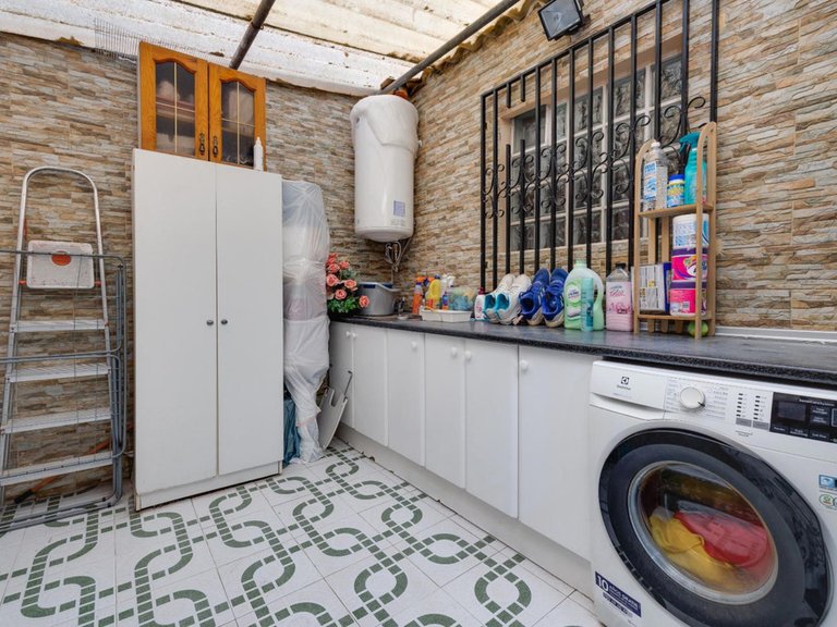 Apartment for Sale in Torrevieja, Alicante 39