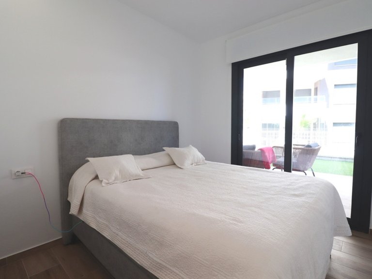 Apartment for Sale in Villamartin, Alicante 9