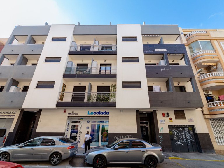 Apartment for Sale in Torrevieja, Alicante 2