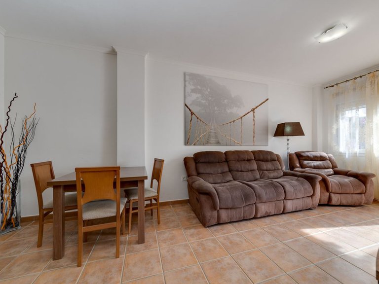 Villa for Sale in Mil Palmeras, Alicante 3