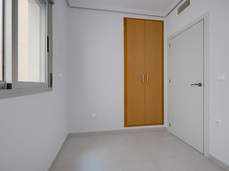 Apartment for Sale in Torrevieja, Alicante 23