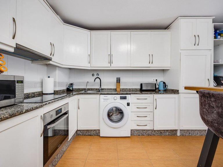 Apartment for Sale in Torrevieja, Alicante 32