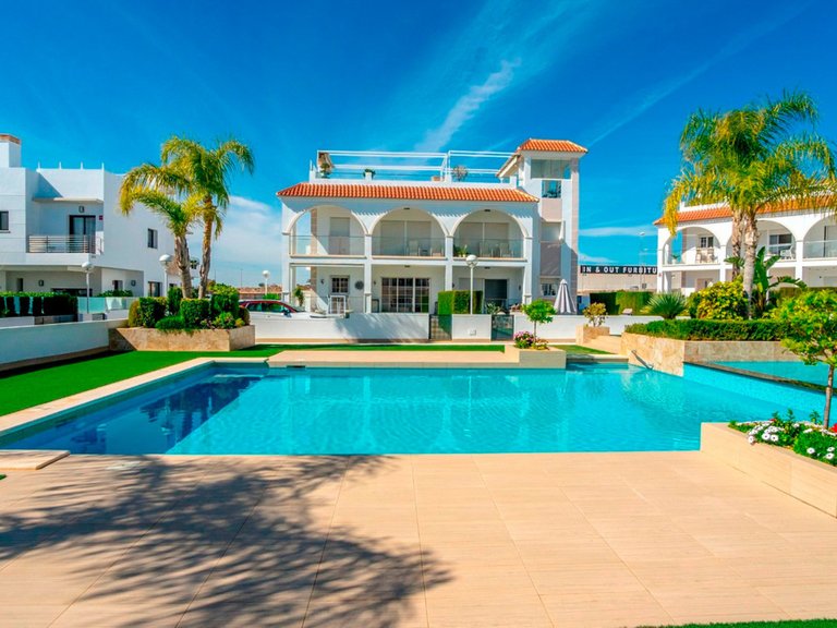 Apartment for Sale in Dona Pepa, Alicante 36