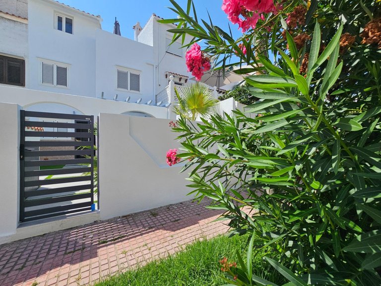 Villa for Sale in Torrevieja, Alicante 2