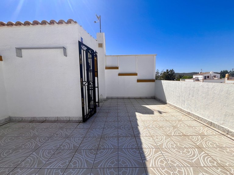 Apartment for Sale in Entre Naranjos, Alicante 25