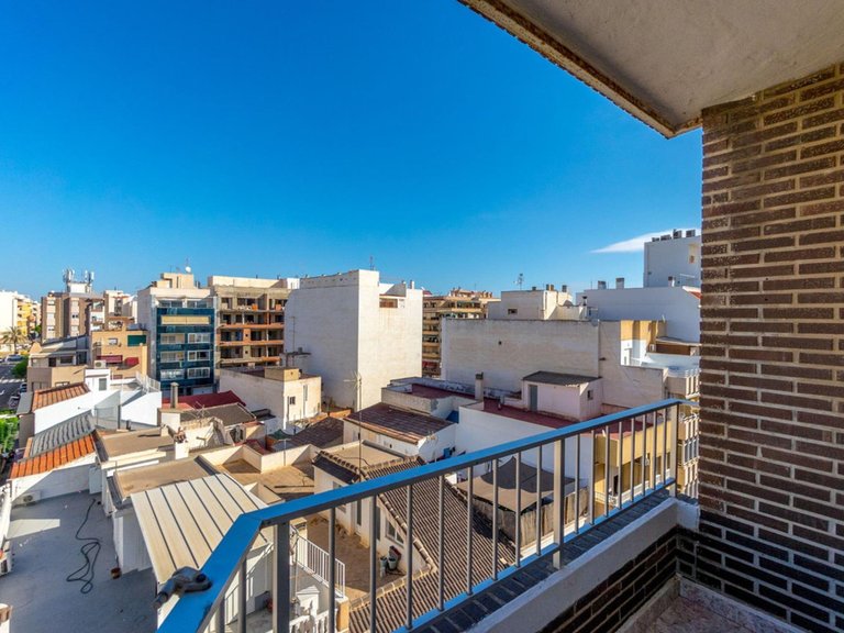 Apartment for Sale in Torrevieja, Alicante 15