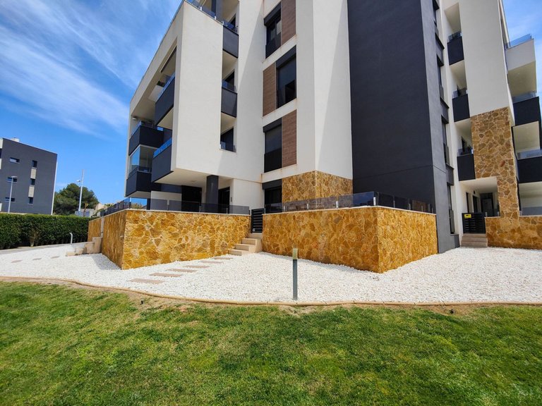 Apartment for Sale in Orihuela Costa, Alicante 36