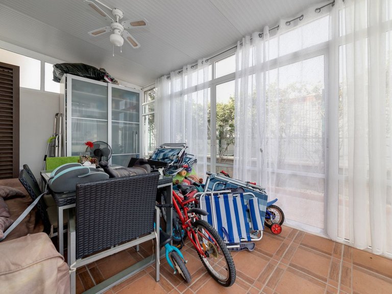 Villa for Sale in Mil Palmeras, Alicante 42