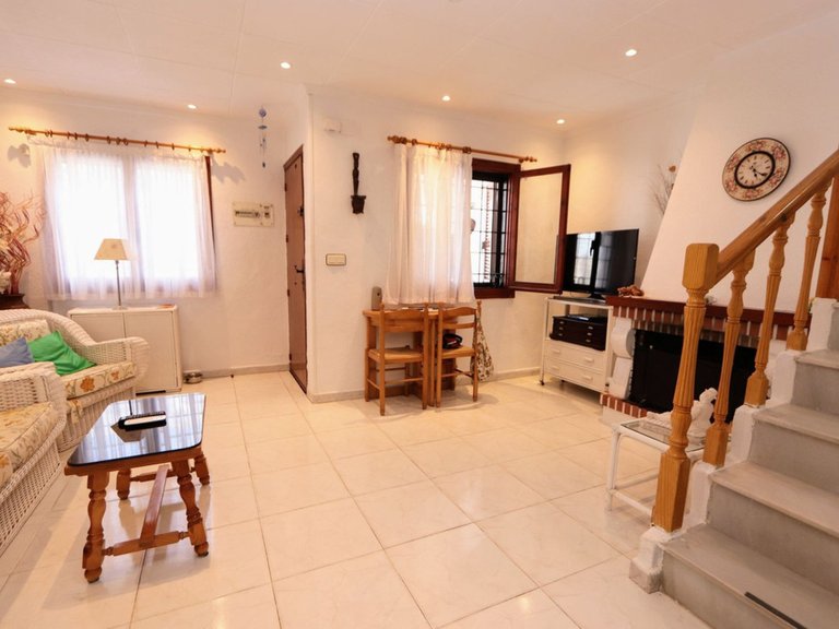 Villa for Sale in Mil Palmeras, Alicante 6