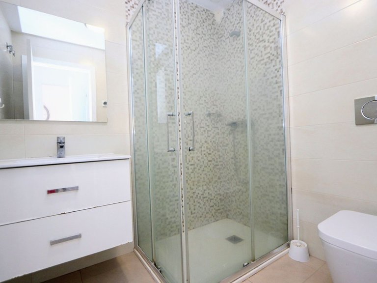 Apartment for Sale in Cabo Roig, Alicante 17