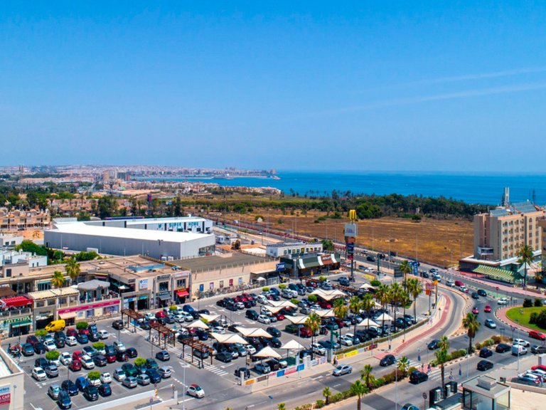 Villa for Sale in Orihuela Costa, Alicante 25