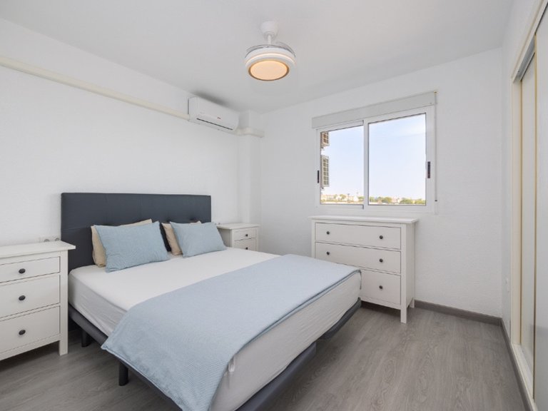 Apartment for Sale in Punta Prima, Alicante 13