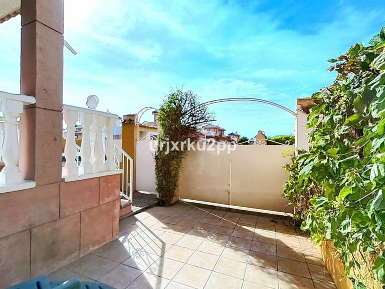 Villa for Sale in Playa Flamenca, Alicante 24