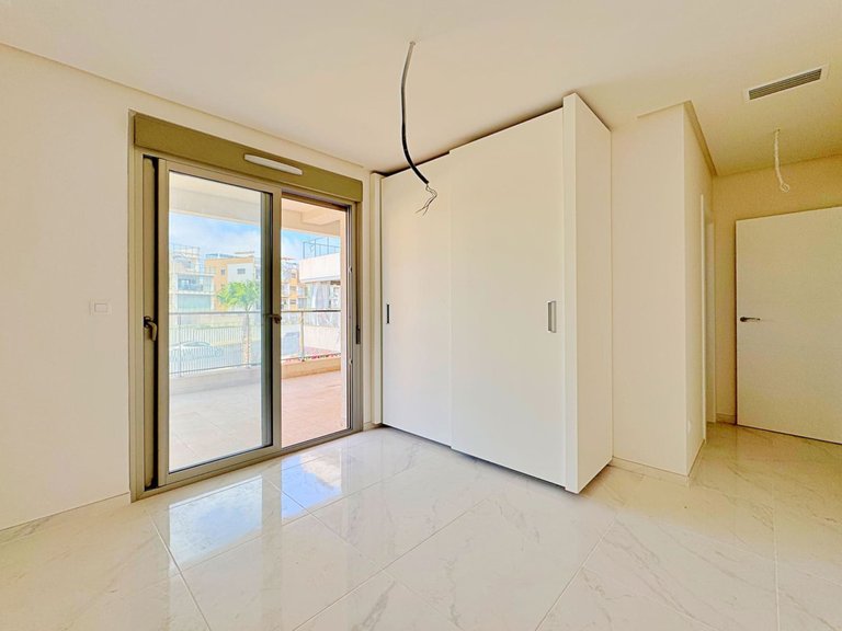 Apartment for Sale in Villamartin, Alicante 14