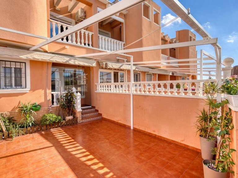 Villa for Sale in Torrevieja, Alicante 22
