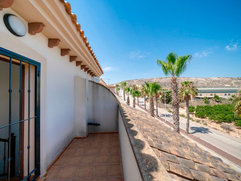 Villa for Sale in Algorfa, Alicante 30