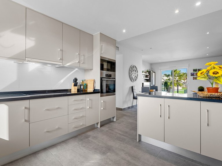 Villa for Sale in Torrevieja, Alicante 9