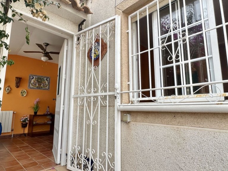 Villa for Sale in Los Altos, Alicante 27