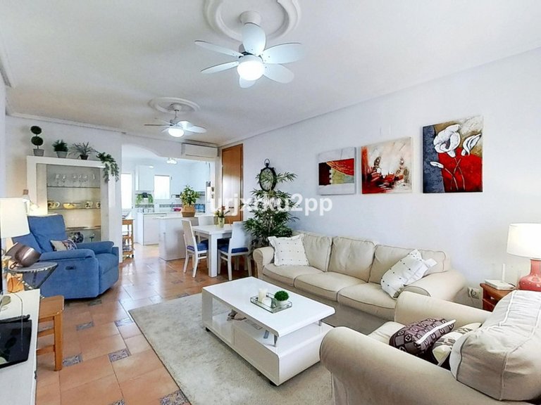 Villa for Sale in Playa Flamenca, Alicante 4