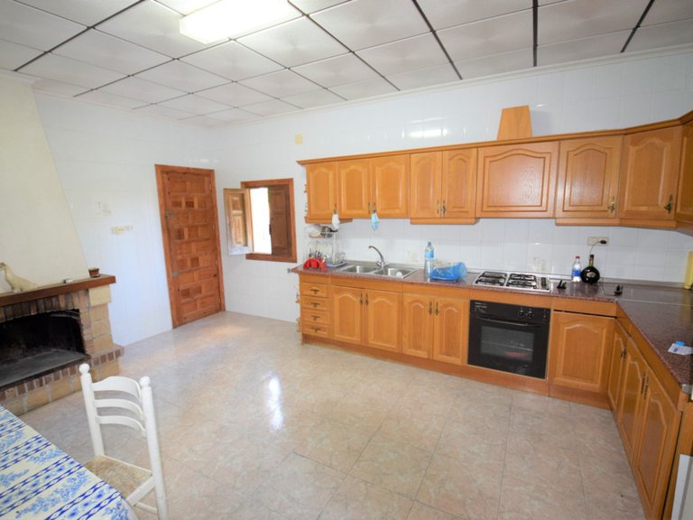 Villa for Sale in Catral, Alicante 4