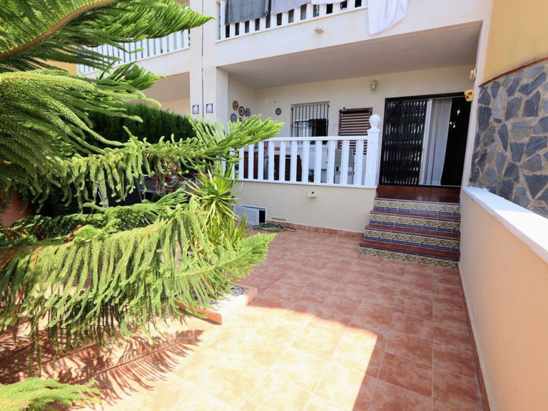Apartment for Sale in Cabo Roig, Alicante 1