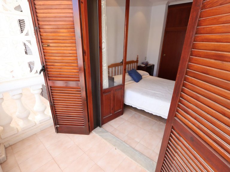 Villa for Sale in Mil Palmeras, Alicante 15