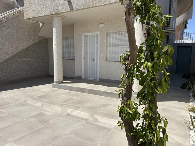 Villa for Sale in San Luis, Alicante 16