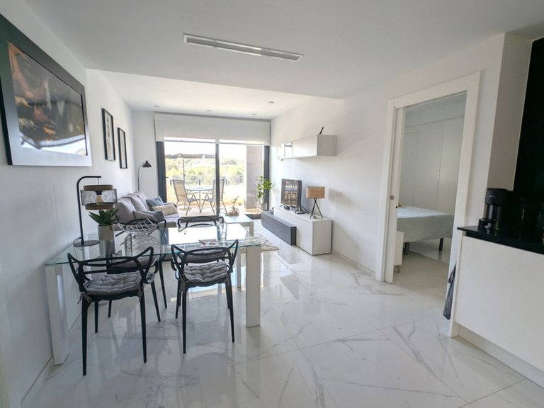 Apartment for Sale in Los Altos, Alicante 25