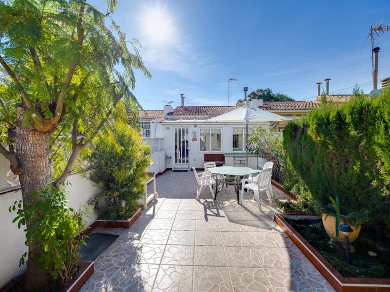 Villa for Sale in Torrevieja, Alicante 1