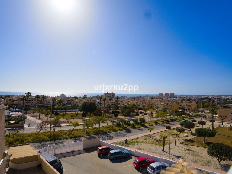 Villa for Sale in Torrevieja, Alicante 17